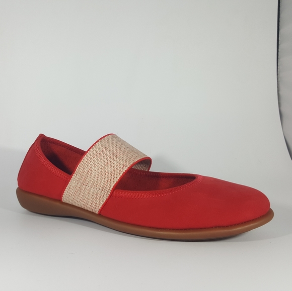The Flexx Red Nubuck Mary Jane w/ Elastic Strap - Picture 2 of 4